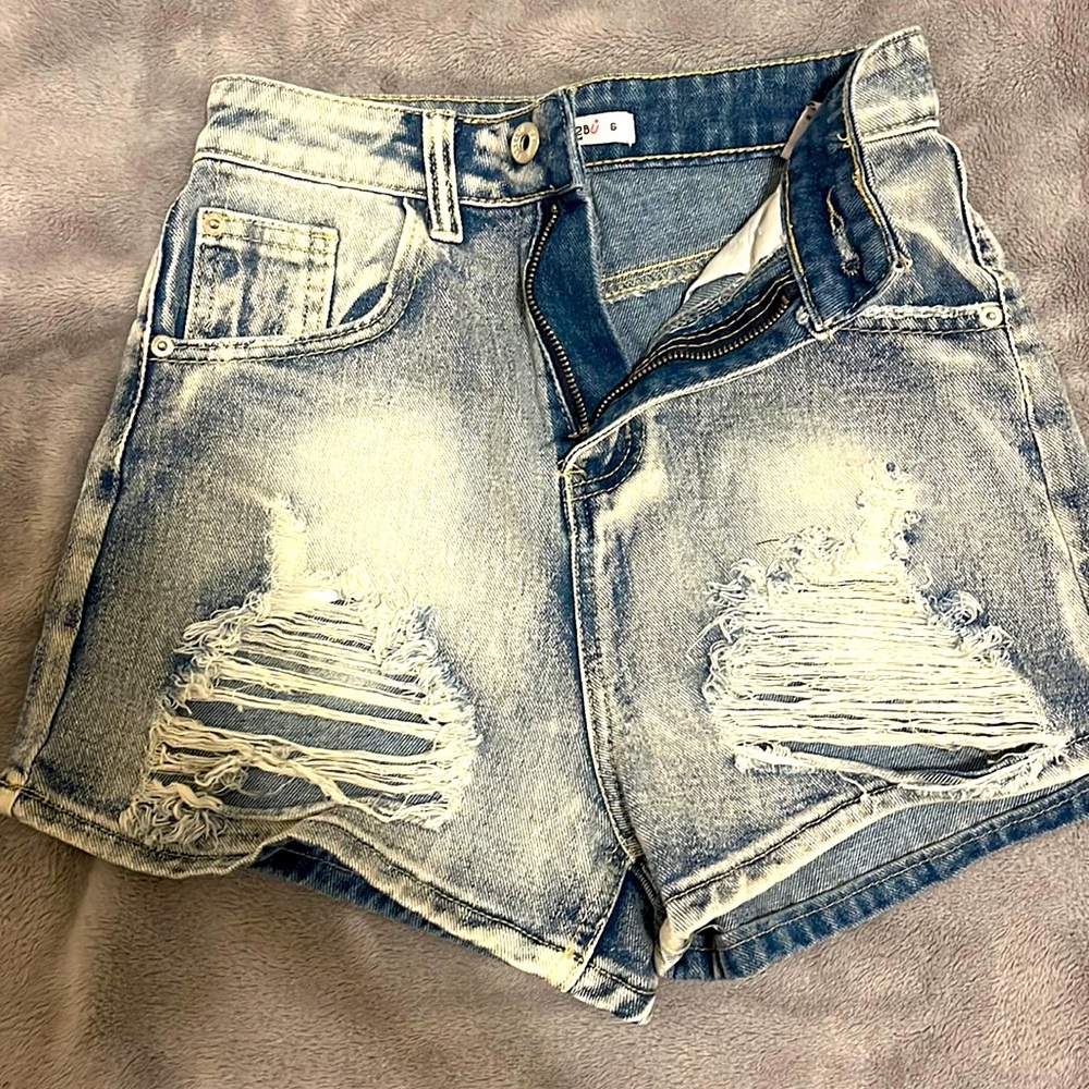 Dirty blue ripped jean shorts (xs)